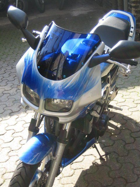 Designlackierung Motorrad silber / blau