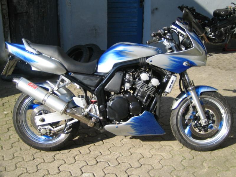 Designlackierung Motorrad silber / blau