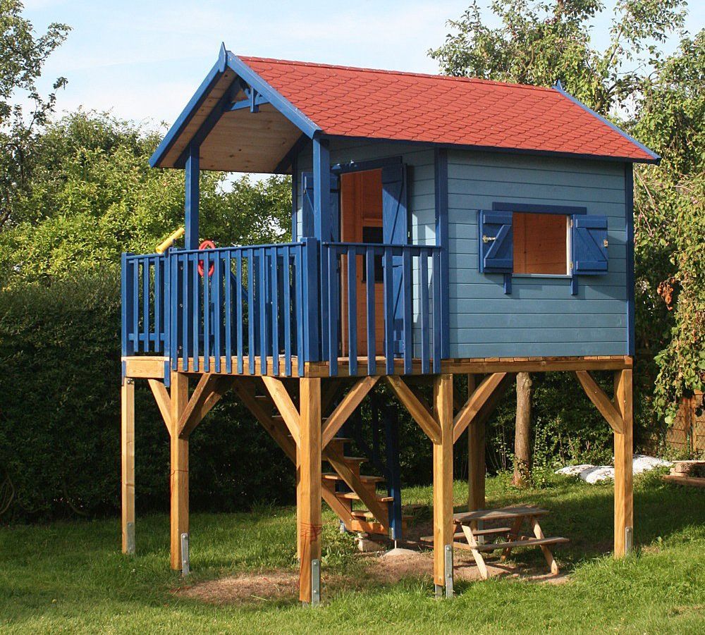 Kasohaus Stelzenhaus aus-Holz, Dach besteht aus roten Dachschindeln - hangefertigt aus Hessen - 35325 Mücke - Deutschland