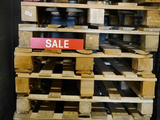 Gestapelte Europaletten