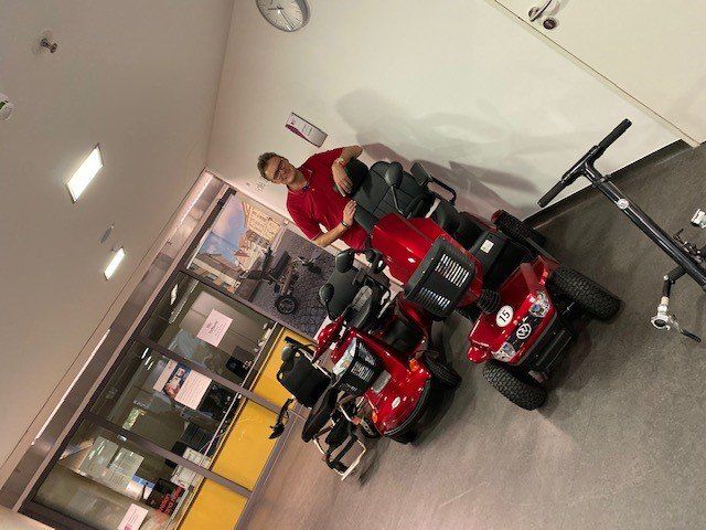 Ausstellung bei der Senioren- und Gesundheitsmesse im Klinikum Forchheim-Fränkische Schweiz, , L+G Scooter Seniorenmobile, Seniorenmobile Esslingen