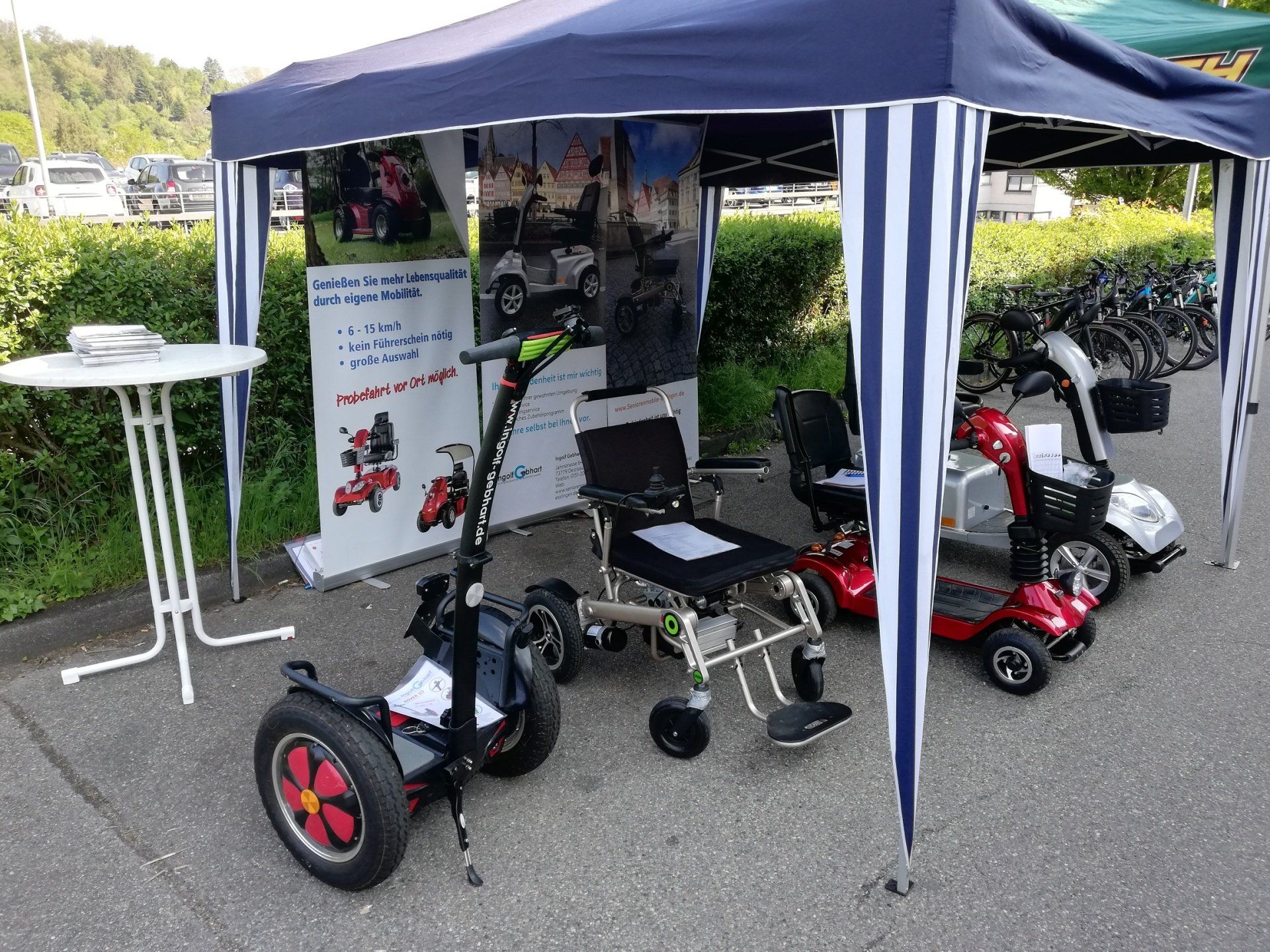 Ausstellung bei den Akku Tagen bei Dietrich in Berkheim, L+G Scooter Seniorenmobile, Seniorenmobile Esslingen