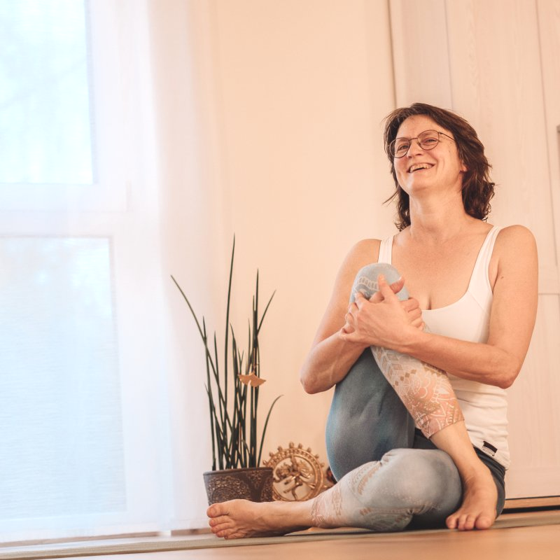 Bhadrasana - Schmetterling Yoga outdoor, hüftöffnende Übung