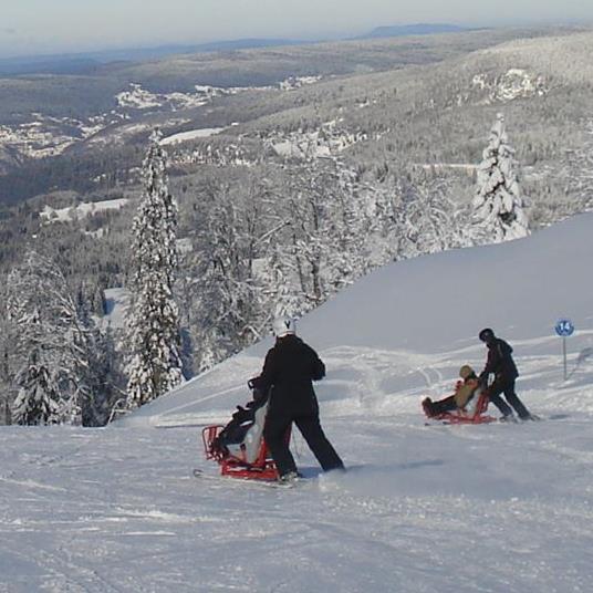 Dévaler les pistes du Haut Jura Fauteuil ski