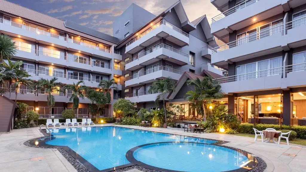 HOLIDAY HOME MANAGEMENT SITIO DE CALAHONDA