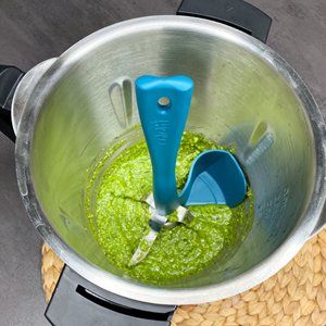 Einsetzten Calotti Drehkellenspatel