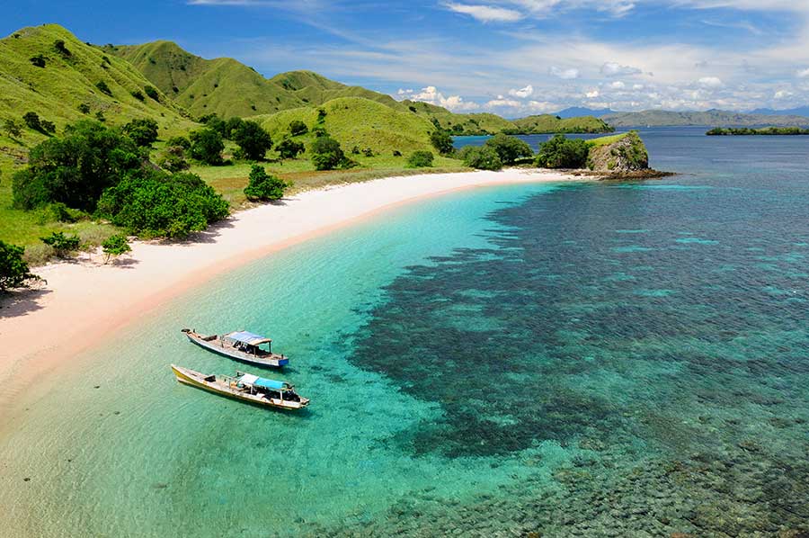 We have crafted Bali deals for you to discover the island of Komodo, which is part of the Sunda group of tiny islands. It is situated in Indonesia between the islands of Flores and Sumbawa. Komodo Island is part of the Komodo National Park, which also contains the picturesque island of Rinca and several little isolated islands with spectacular seafloor. All of which you may discover by selecting one of our Bali special deals.