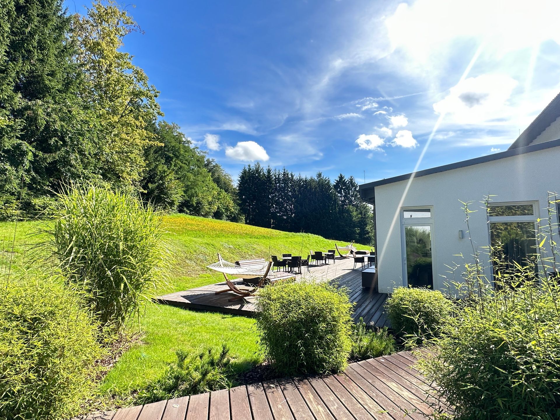 Außenbereich im Wellnessbereich Ringhotel Siegfriedbrunnen