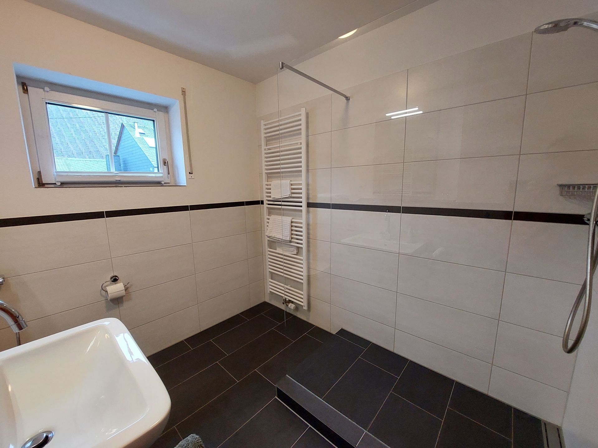 Tageslicht-Badezimmer