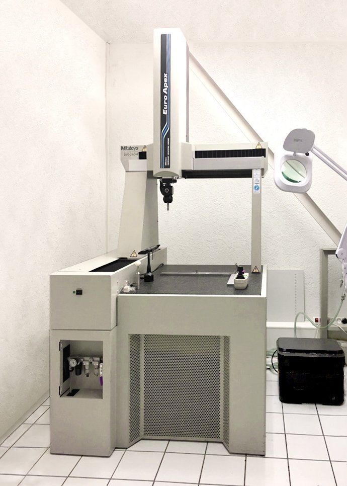 3-D CNC Koordinatenmessmaschine Mitutoyo Euro Apex 544