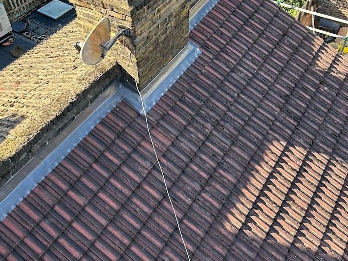 Emergency roof repair Salisbury fast response roofer