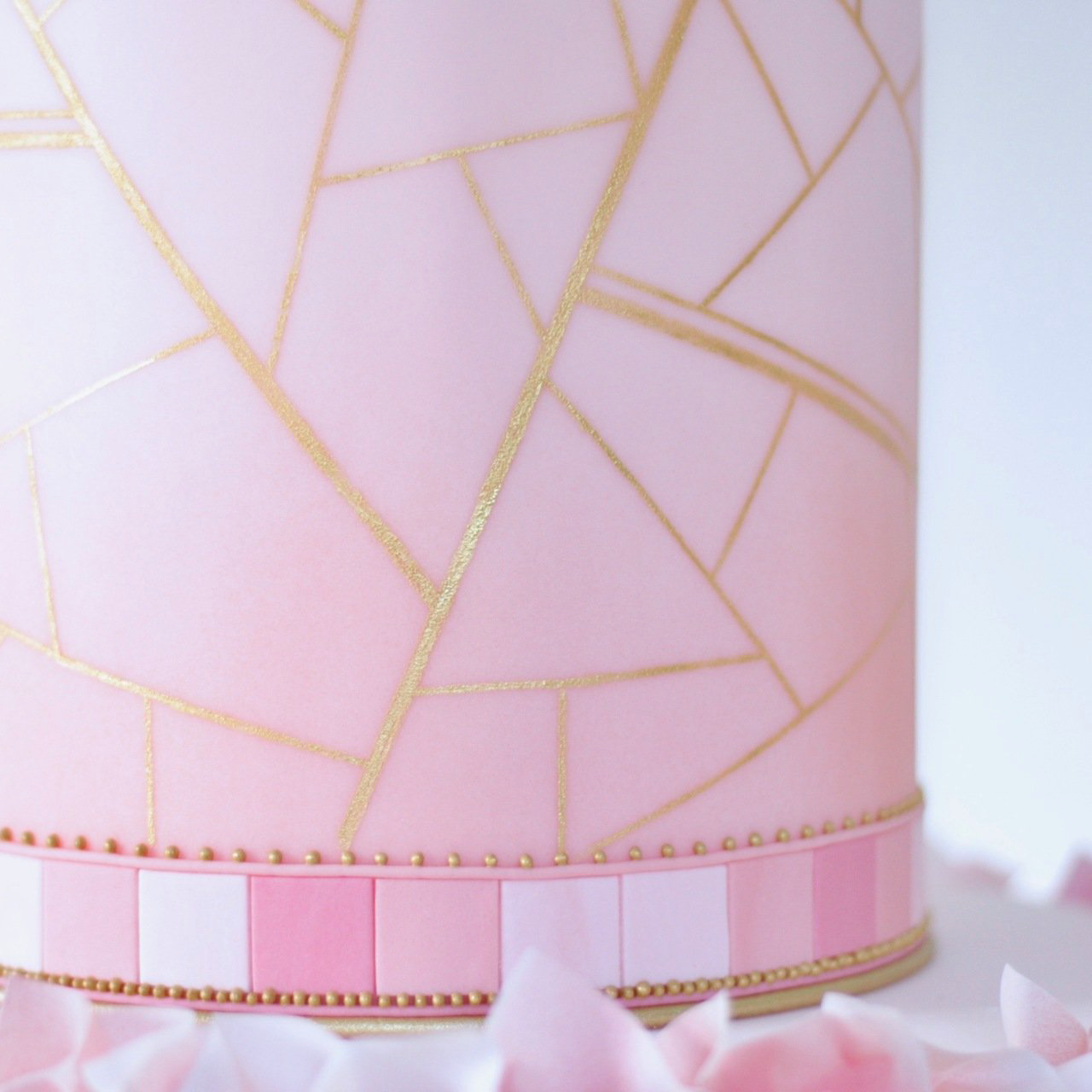 Glass geometric cake stencil