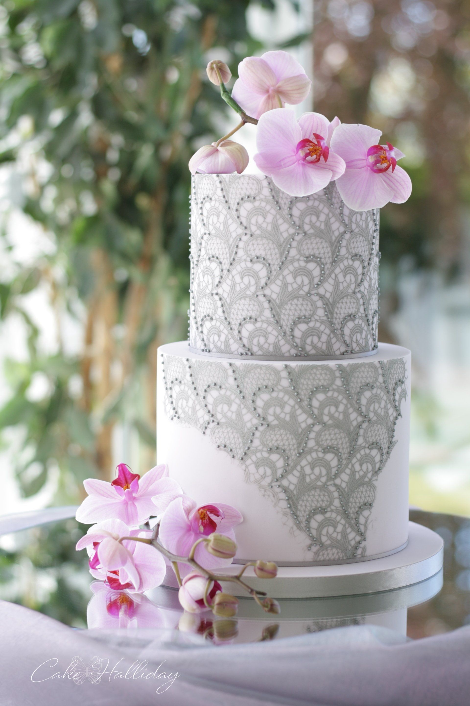 Venetian lace wedding cake