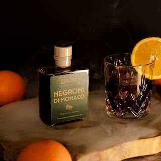 Negroni_di_Monaco_mit_Glas_und_Orangenscheibe