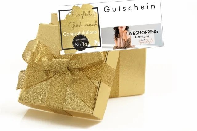 eine goldene Schachtel mit Goldener Schleife. Deckel ist geöffnet und es ragt ein Gutschein mit der Aufschrift Herzlichen Glückwunsch KuBa Fashion und Liveshopping Germany