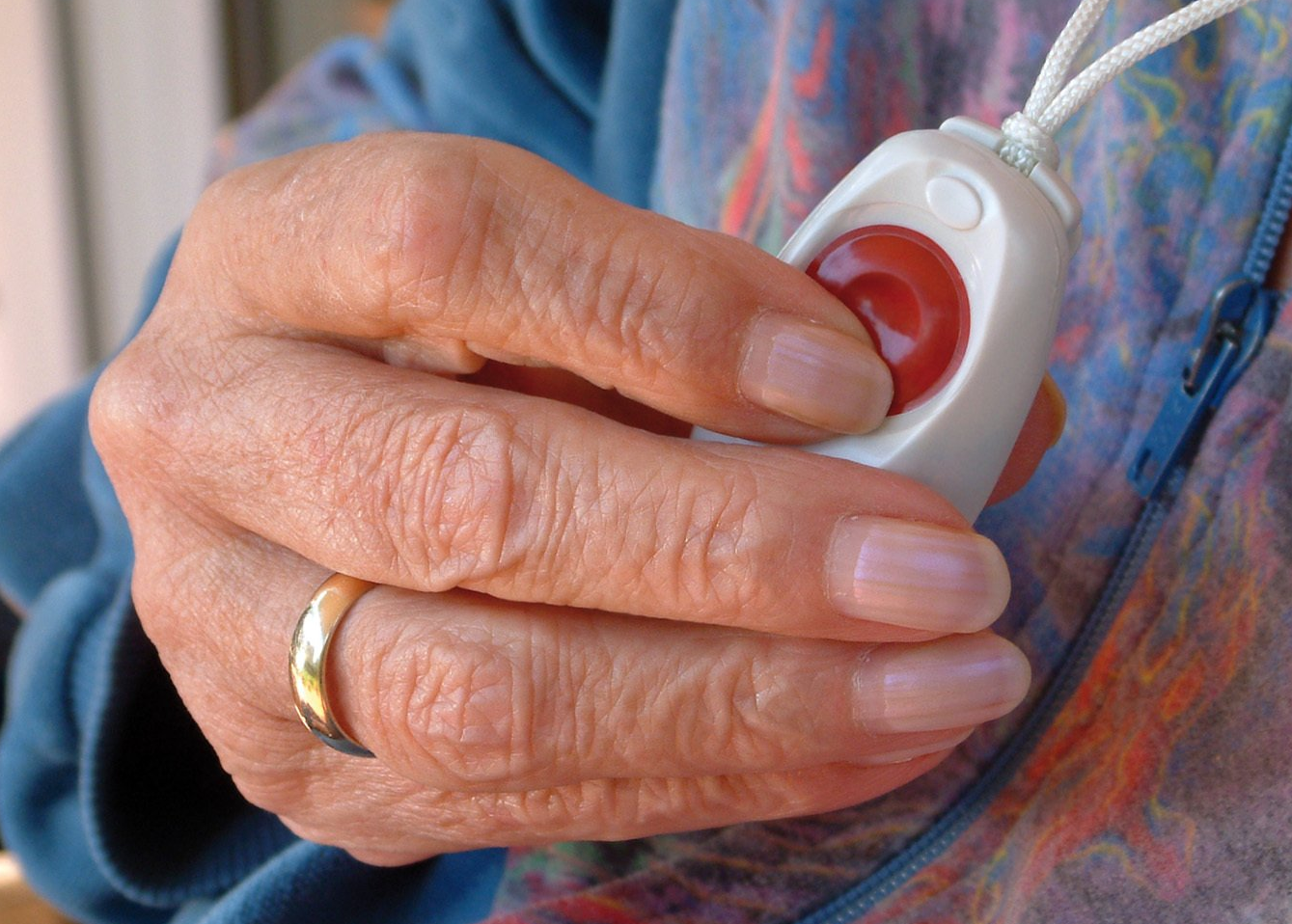 Lebenswert Bad Pyrmont, Ambulante Pflege, Seniorenpflege, Häusliche Krankenpflege, kümmern, Unterstützung, Betreeung im Alter, Senioren, Körperpflege, Verhinderungspflege, Haushaltshilfe, Medizinische Behandlungspflege, Kompressionsstrümpfe, Verbände, Injektionen