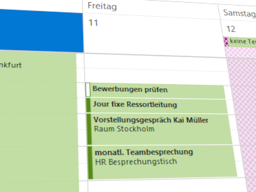 Archivregal mit Unterlagen