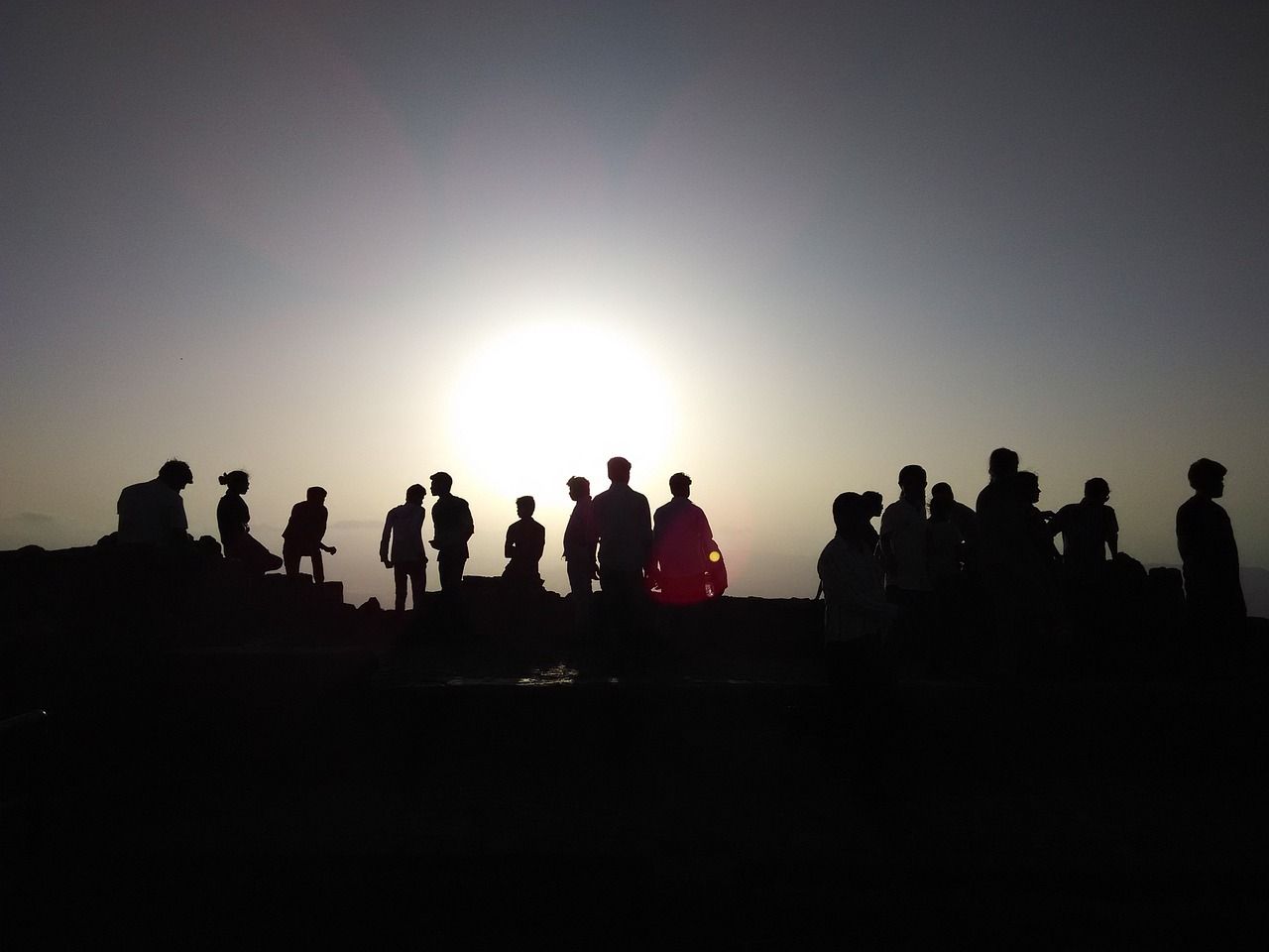 Silhouetten von Menschen