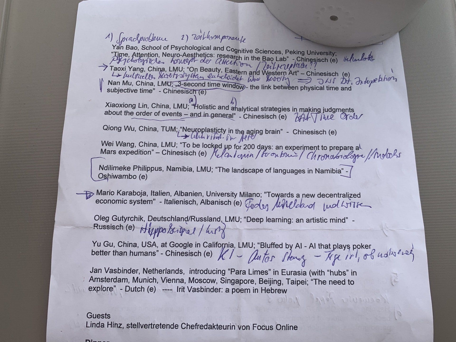 Programmauszug. Explorations in the World around us and the World within us. Internationale junge Wissenschaftler im interdisziplinären Austausch. 8. August 2019, Golfclub Beuerberg Explorations in the World around us and the World within us. Internationale junge Wissenschaftler im interdisziplinären Austausch. 8. August 2019, Golfclub Beuerberg