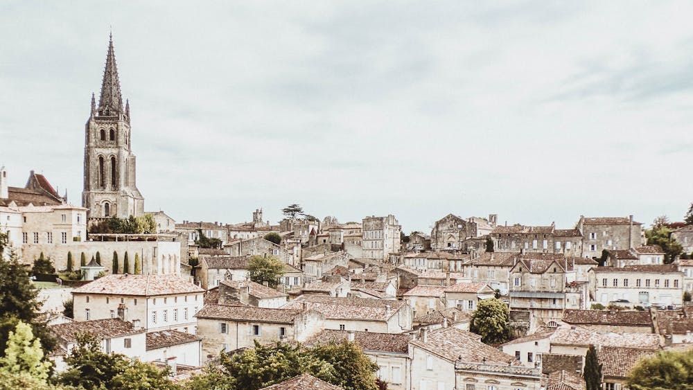 Photo de la ville de Bordeaux où AFDE réalise des Bilans de Compétences.