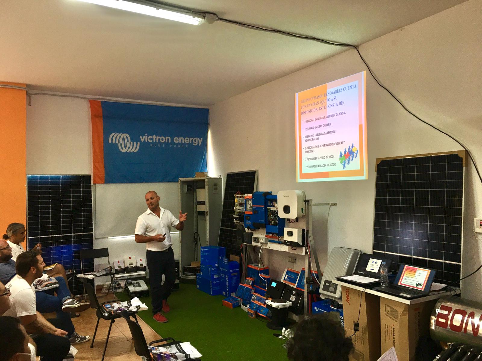 formaciones profesional, cursos de energía solar, capacitación en energía renovable, talleres de energía solar, formación técnica solar, educación en energía solar, cursos fotovoltaicos, certificación energía solar, seminarios energía solar, programas de formación, especialización en energía renovable