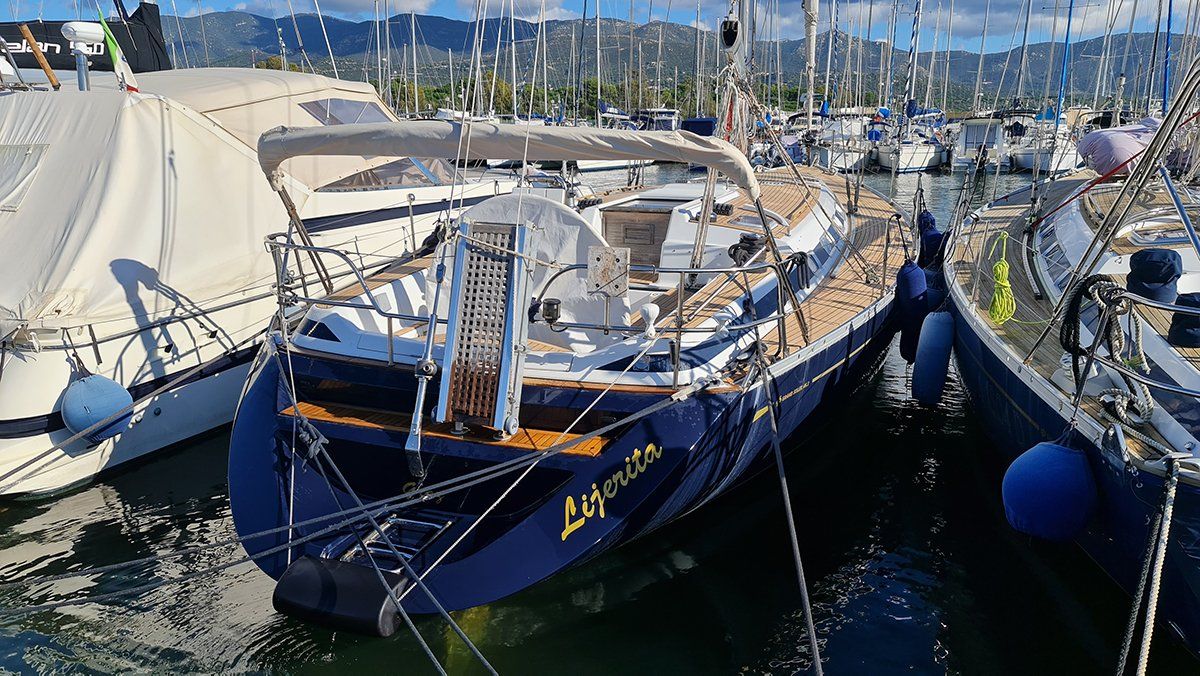 New Teak Deck on a Grand Soleil 46.3 Mediterranean installation