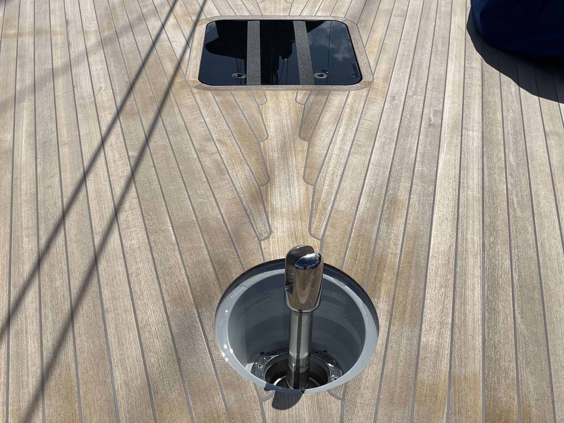 YYachts Y9 Teak Deck by Mobilerbootsbau