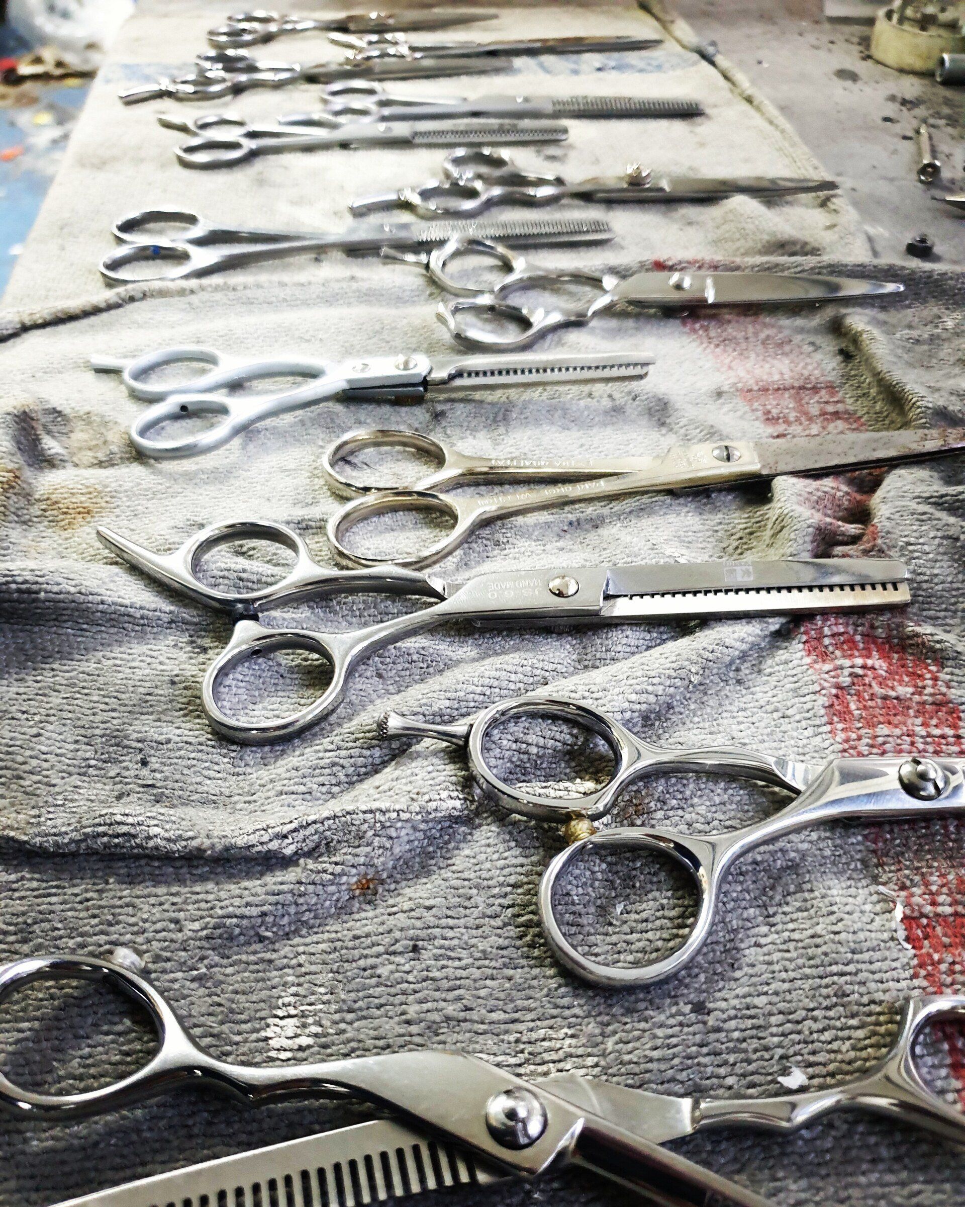 Friseurschere schleifen