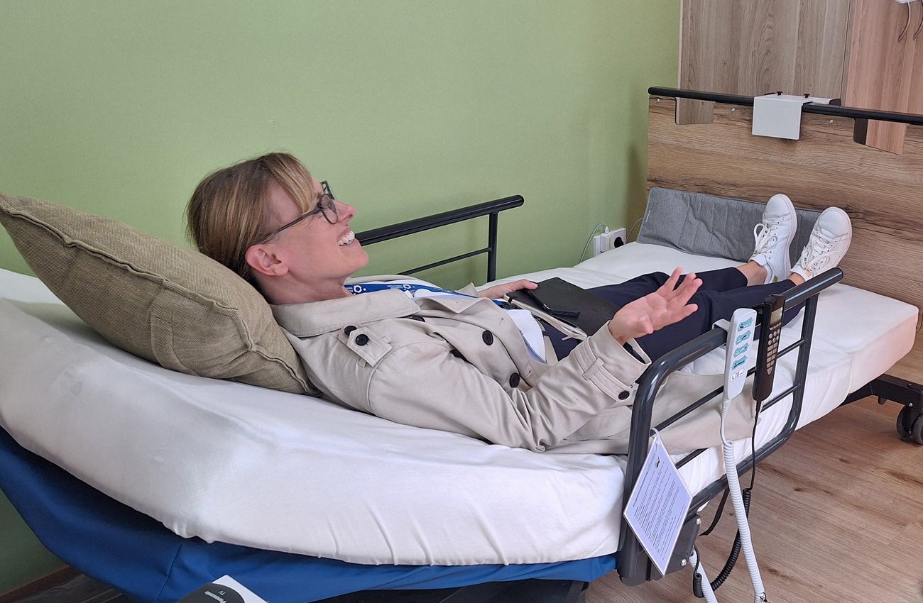 „Austragsheisl 2.0“ – Das New Care Mobil macht Station am Klinikum Ingolstadt