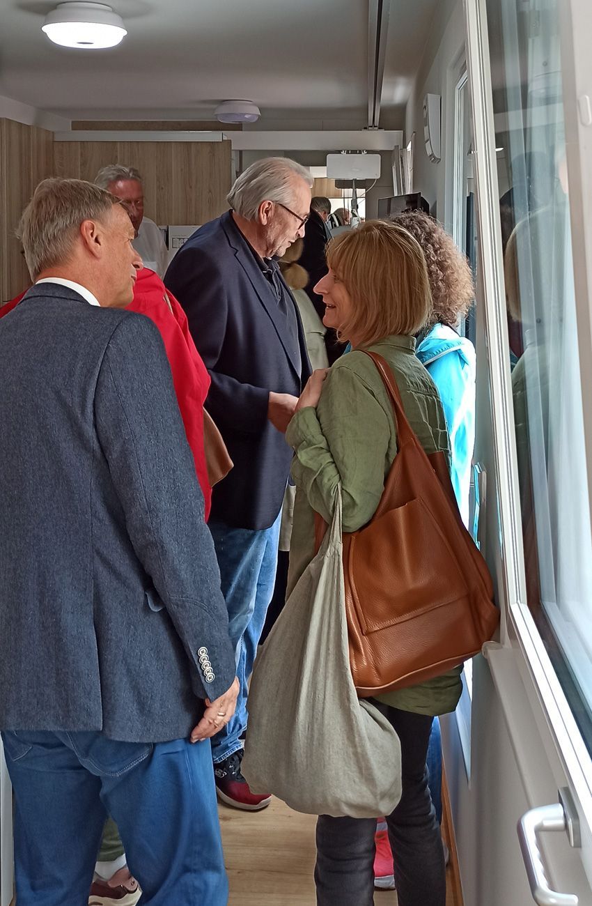 „Austragsheisl 2.0“ – Das New Care Mobil macht Station am Klinikum Ingolstadt