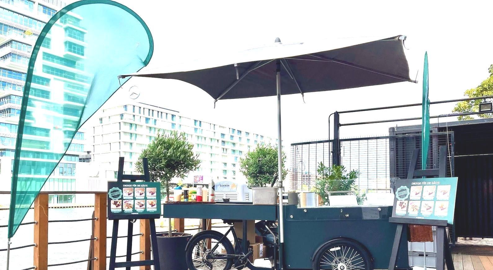 HappyBike von CateringLovers: Mobile Catering-Station für frische Speisen und Getränke auf Events jeder Art.