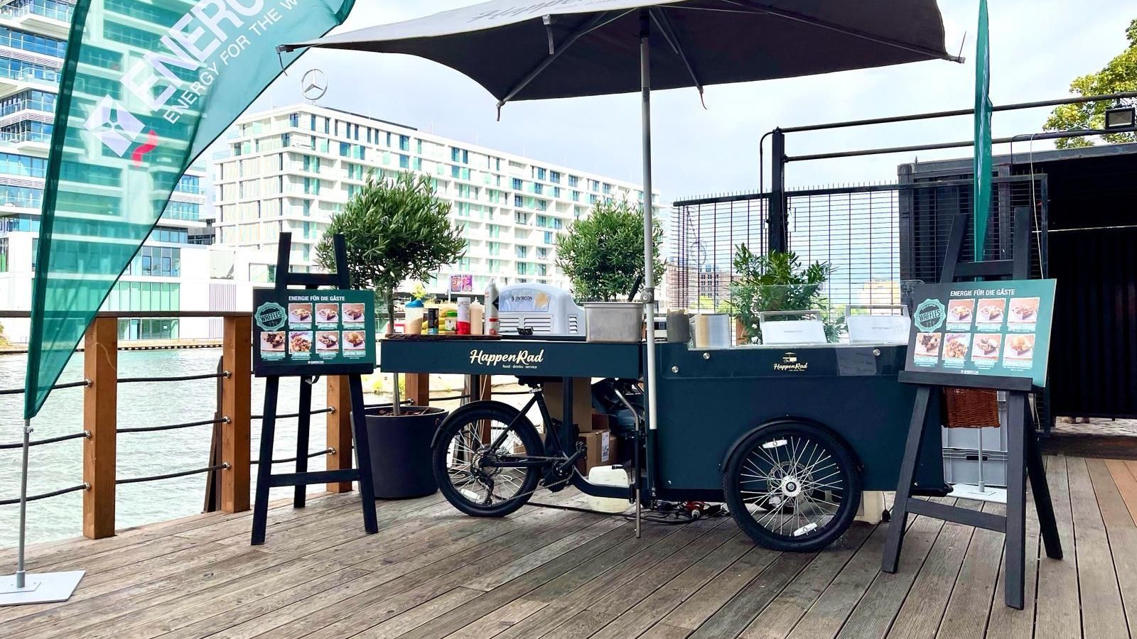 HappyBike von CateringLovers: Mobile Catering-Station für frische Speisen und Getränke auf Events jeder Art.