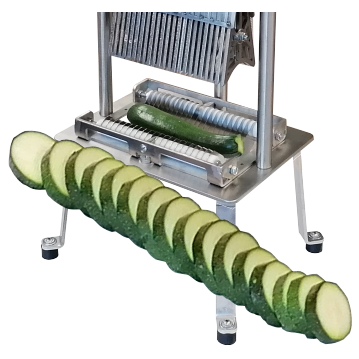 Mit unserer Stanze geschnittene Zucchinischeiben.