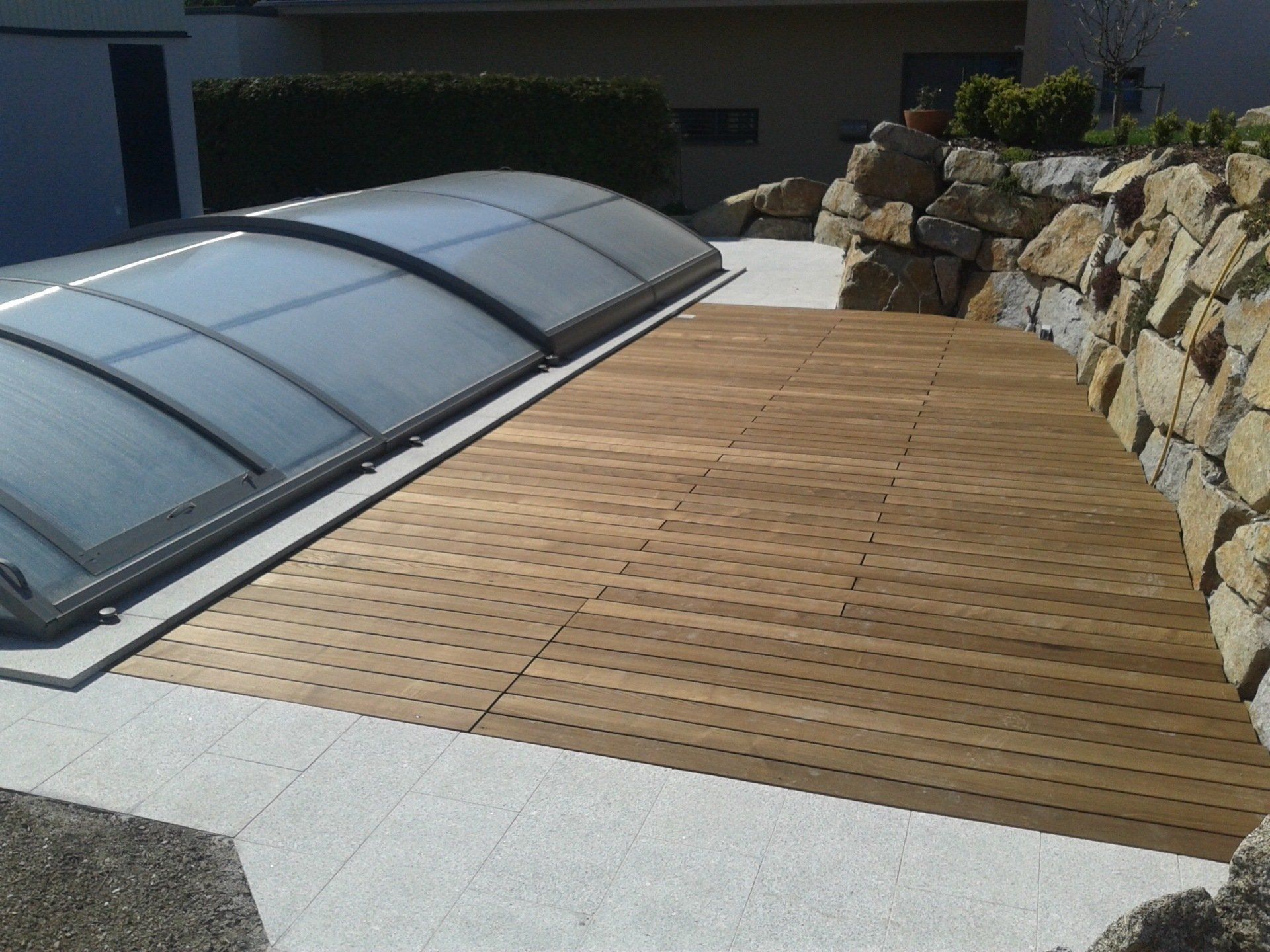 MassivholzPoolumrandung