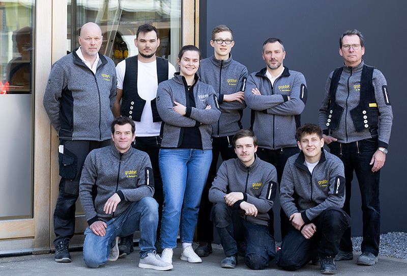 Das Team der Tischlerei von Grübbel