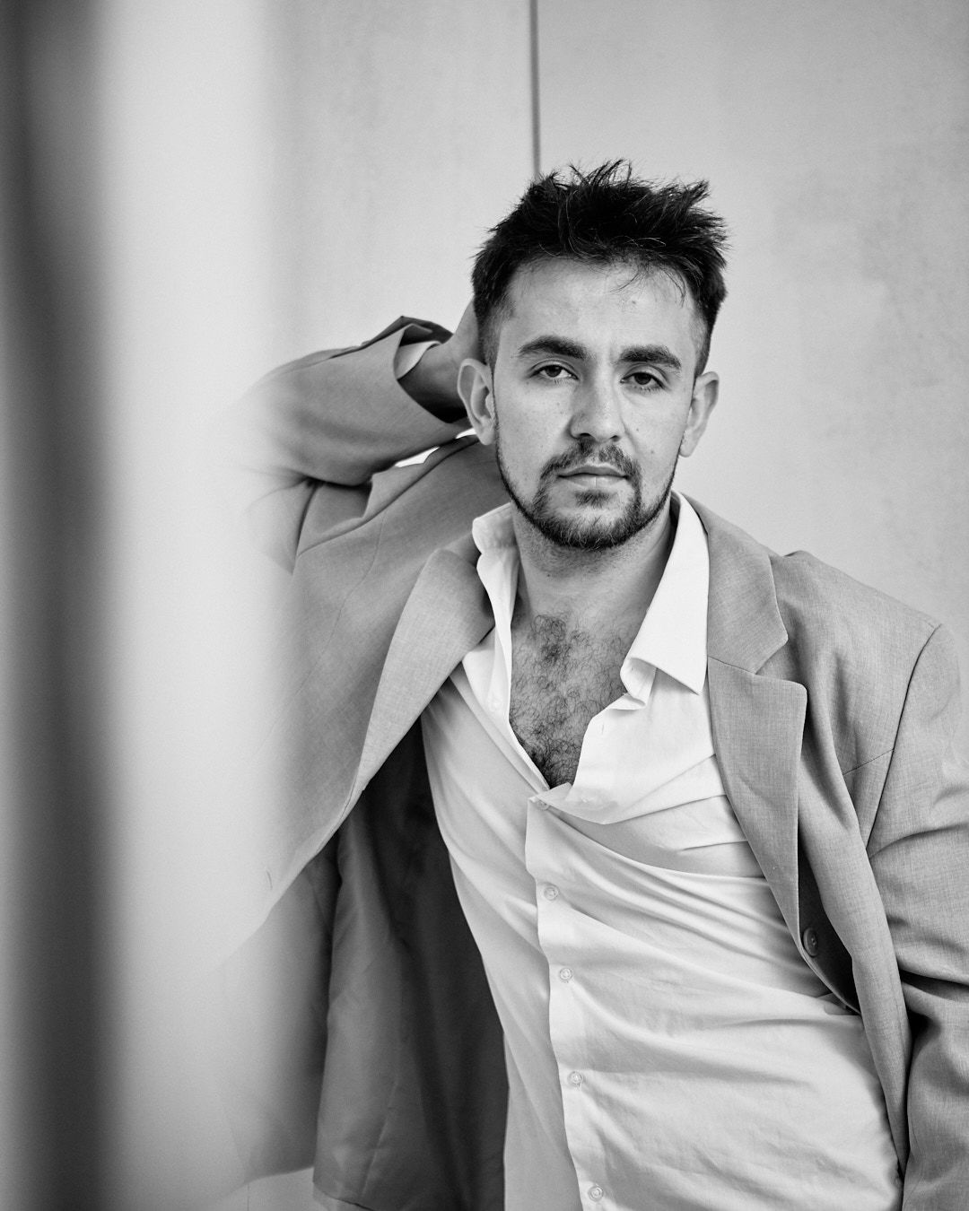 Headshot Schauspieler Yazan Melhem, natürliches Licht, Studioaufnahme