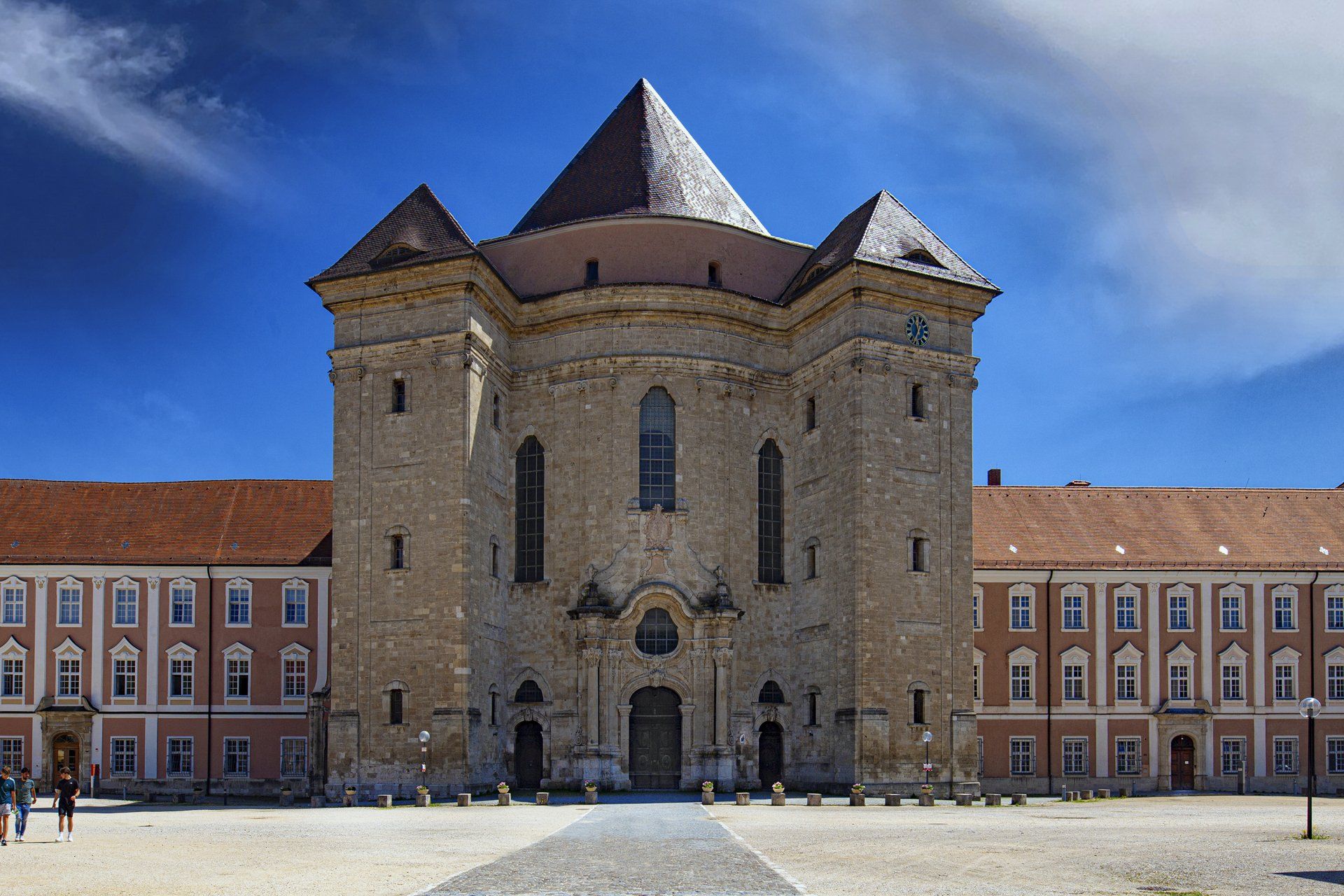 Eingang zum Kloster Söflingen