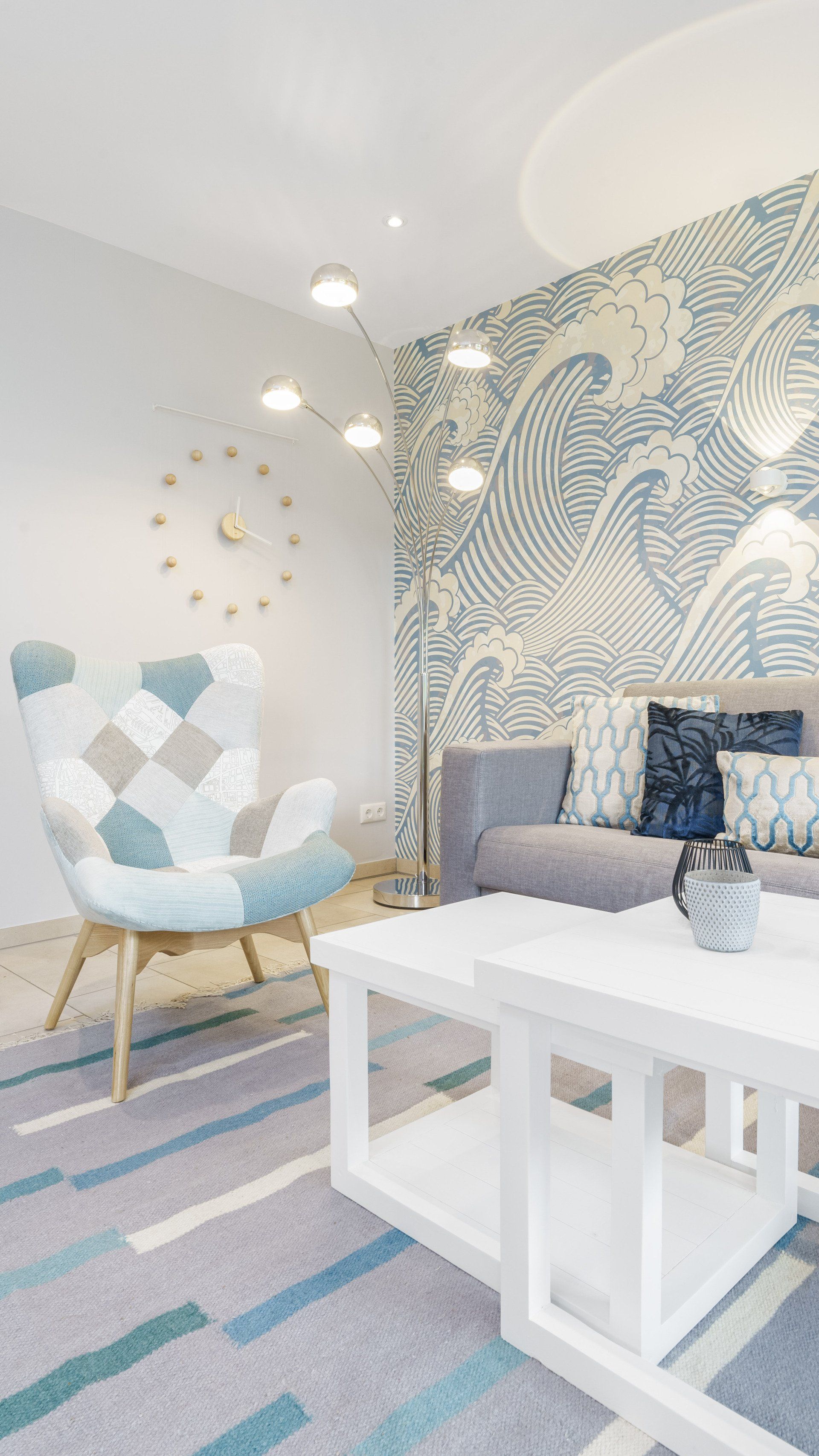 Lotsendeck - 6 P. - gemütlicher Sessel im Wohnzimmer