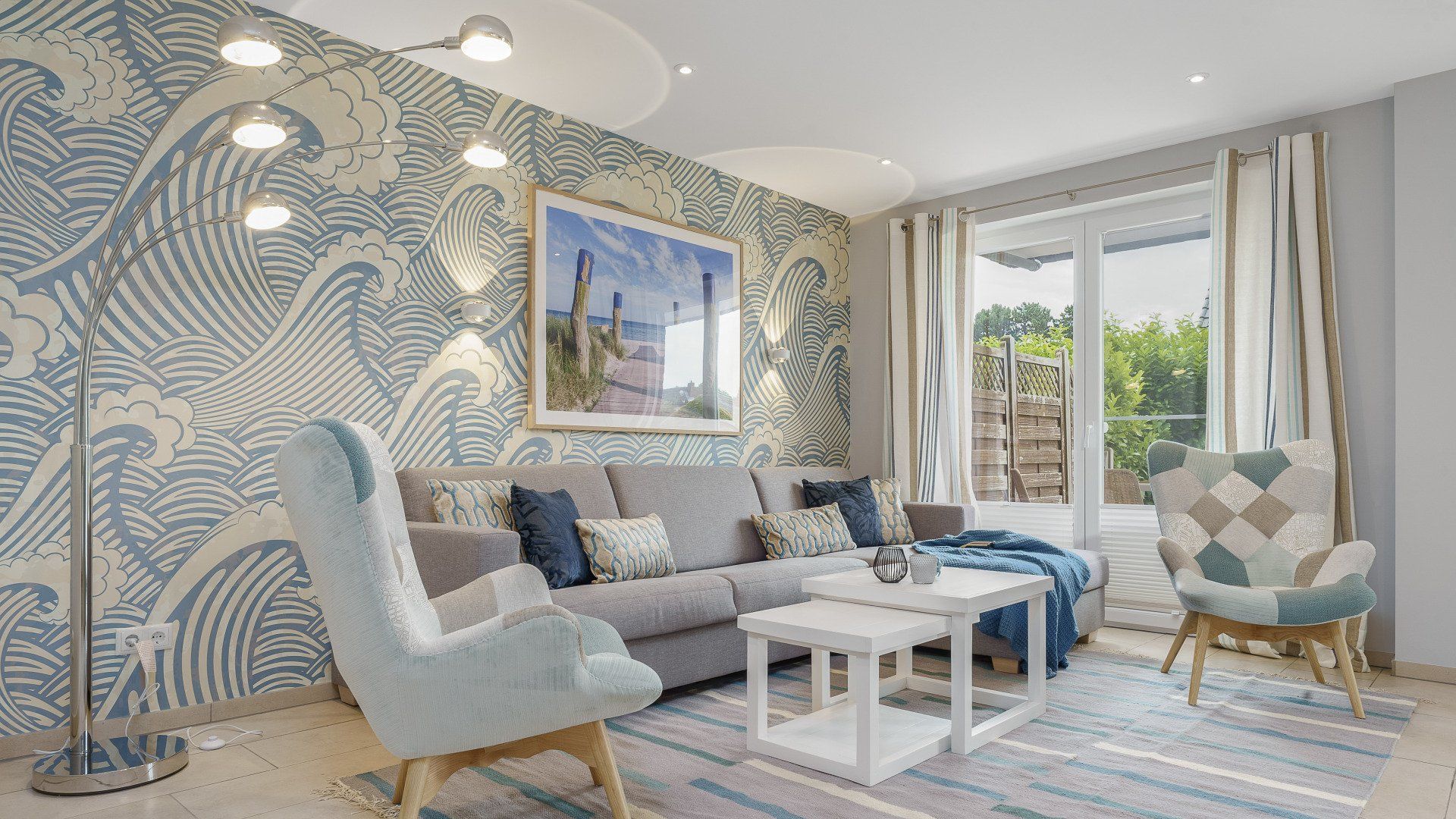 Lotsendeck - 6 P. - Blick auf die Sofa-Landschaft