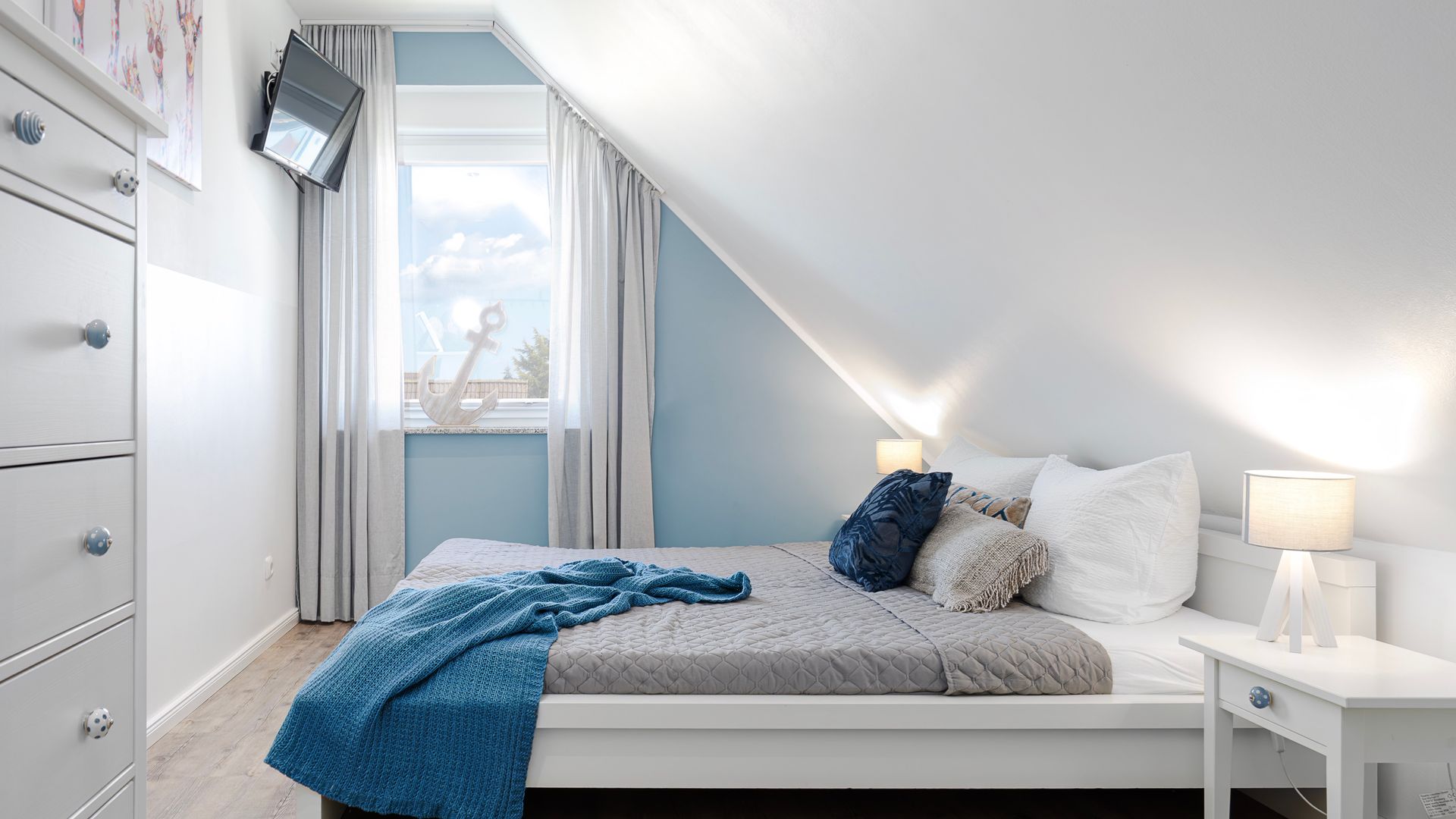 Fewo Lotsenbude - 5 P. - Blick in das zweite Schlafzimmer mit Doppelbett