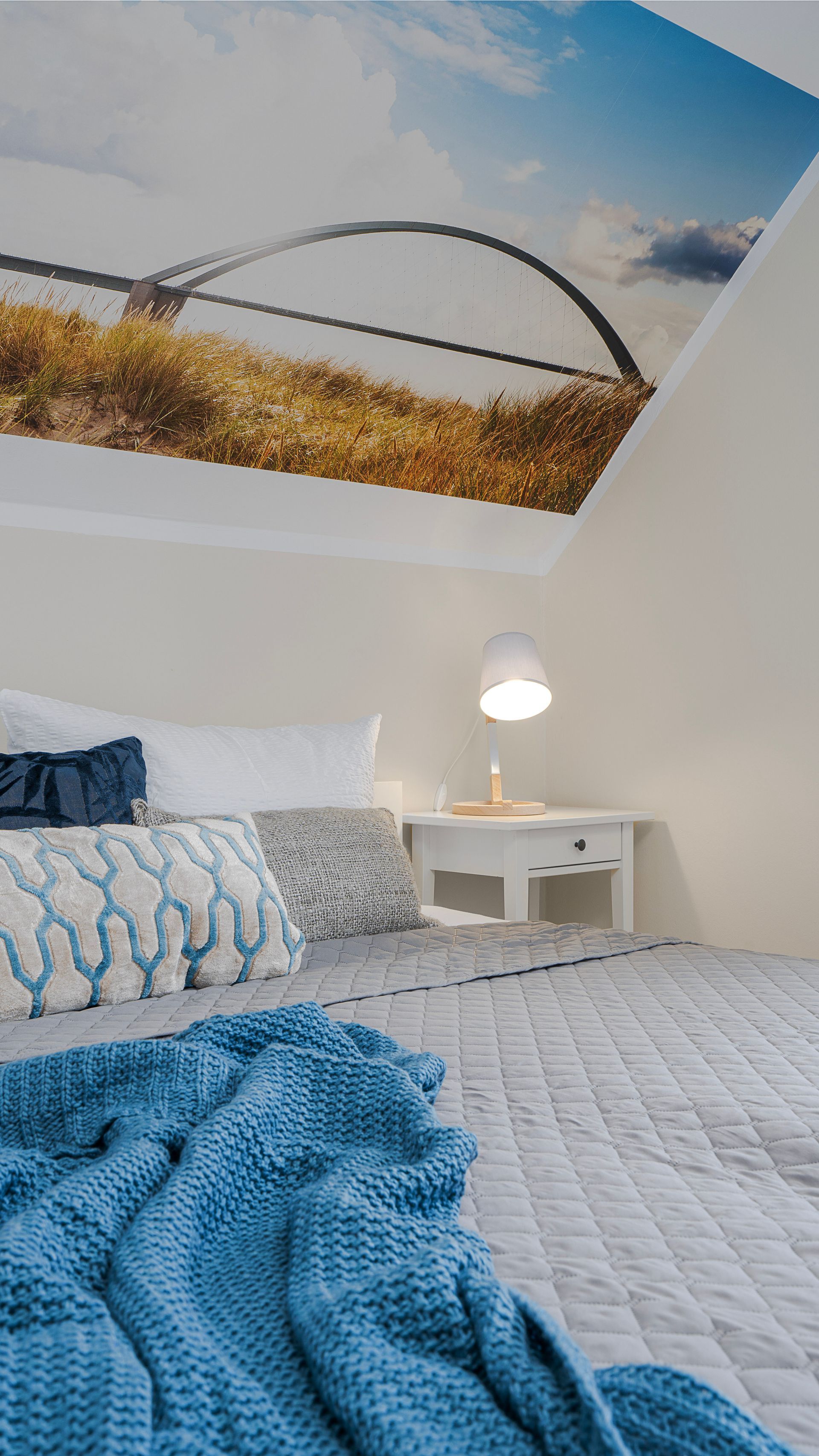 Lotsenglück - 5 P. - Blick auf das Nachttischchen in Schlafzimmer 1