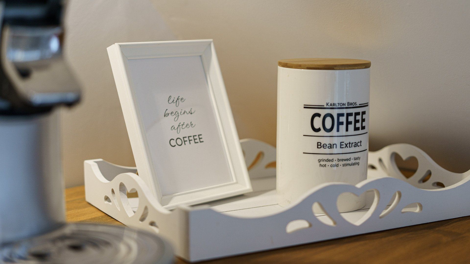 Fewo Lotsenbude - 5 P. - Tablett mit Kaffeezutaten