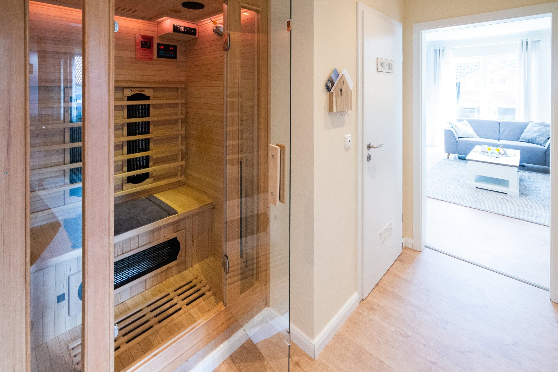 Lotsenkoje - 5 P. - Blick auf die Saune im Flur