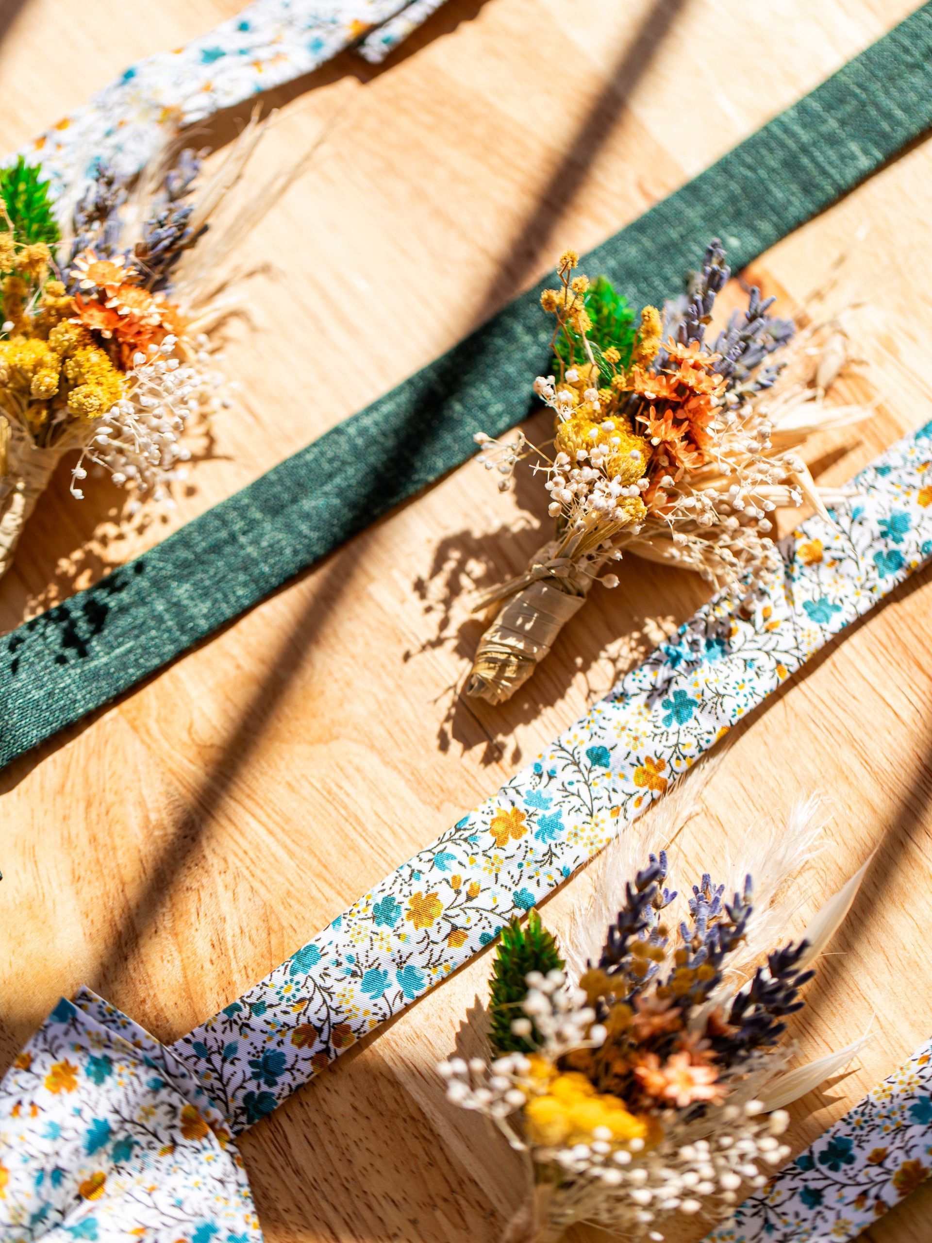 Boutonnière lavande, broche de mariage provençale