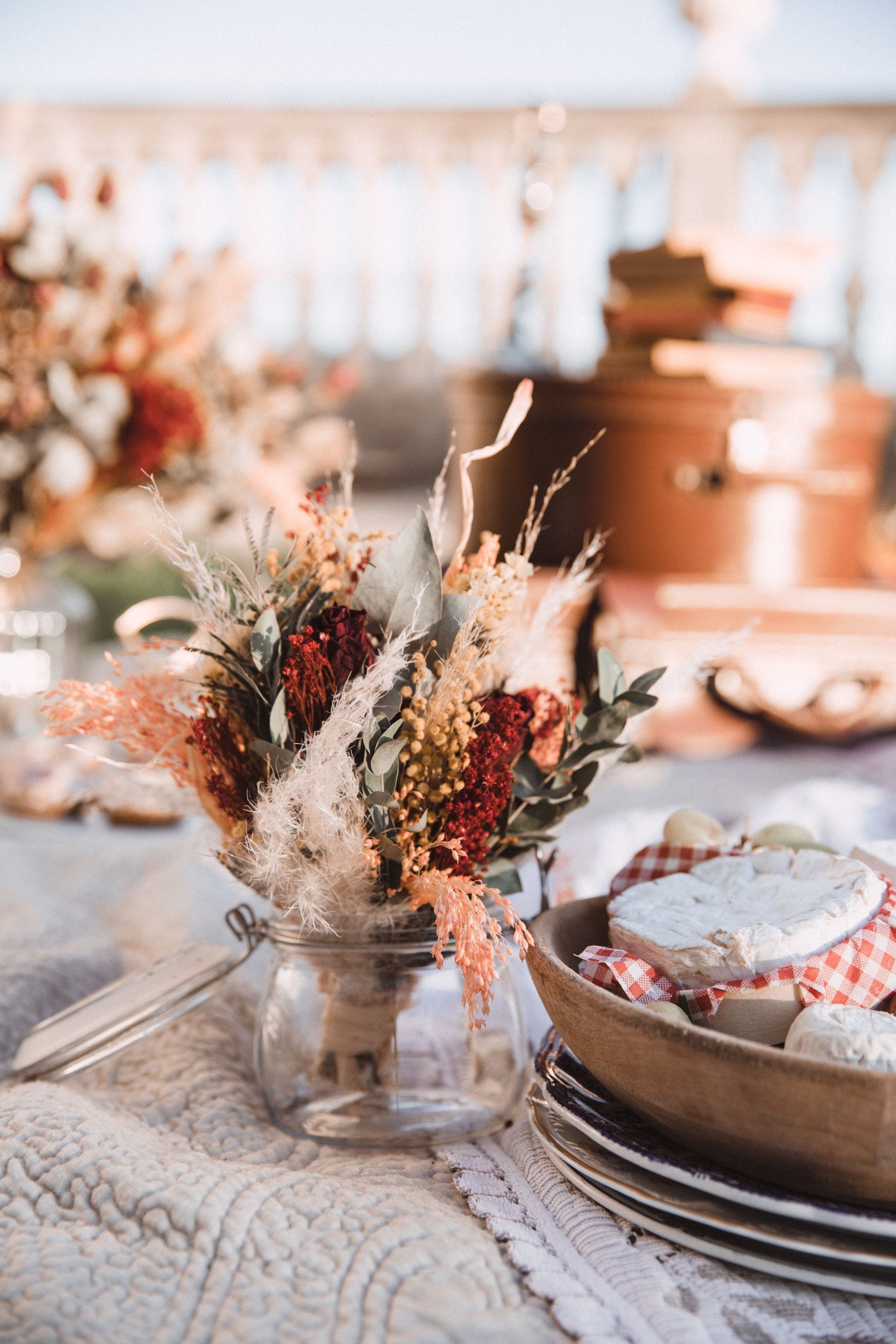 Décoration de table mariage en fleurs séchées