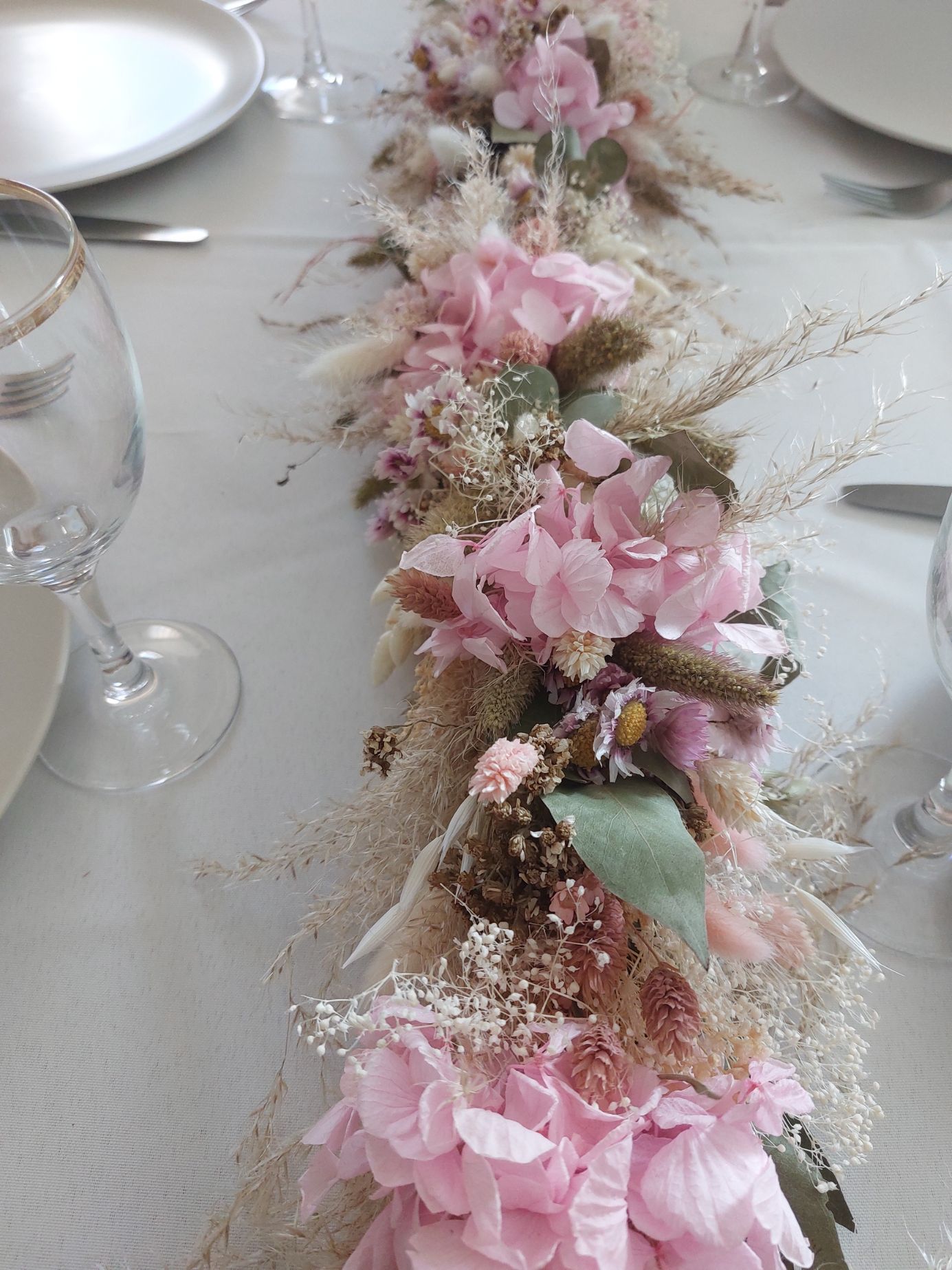 Centre de table en fleurs séchées