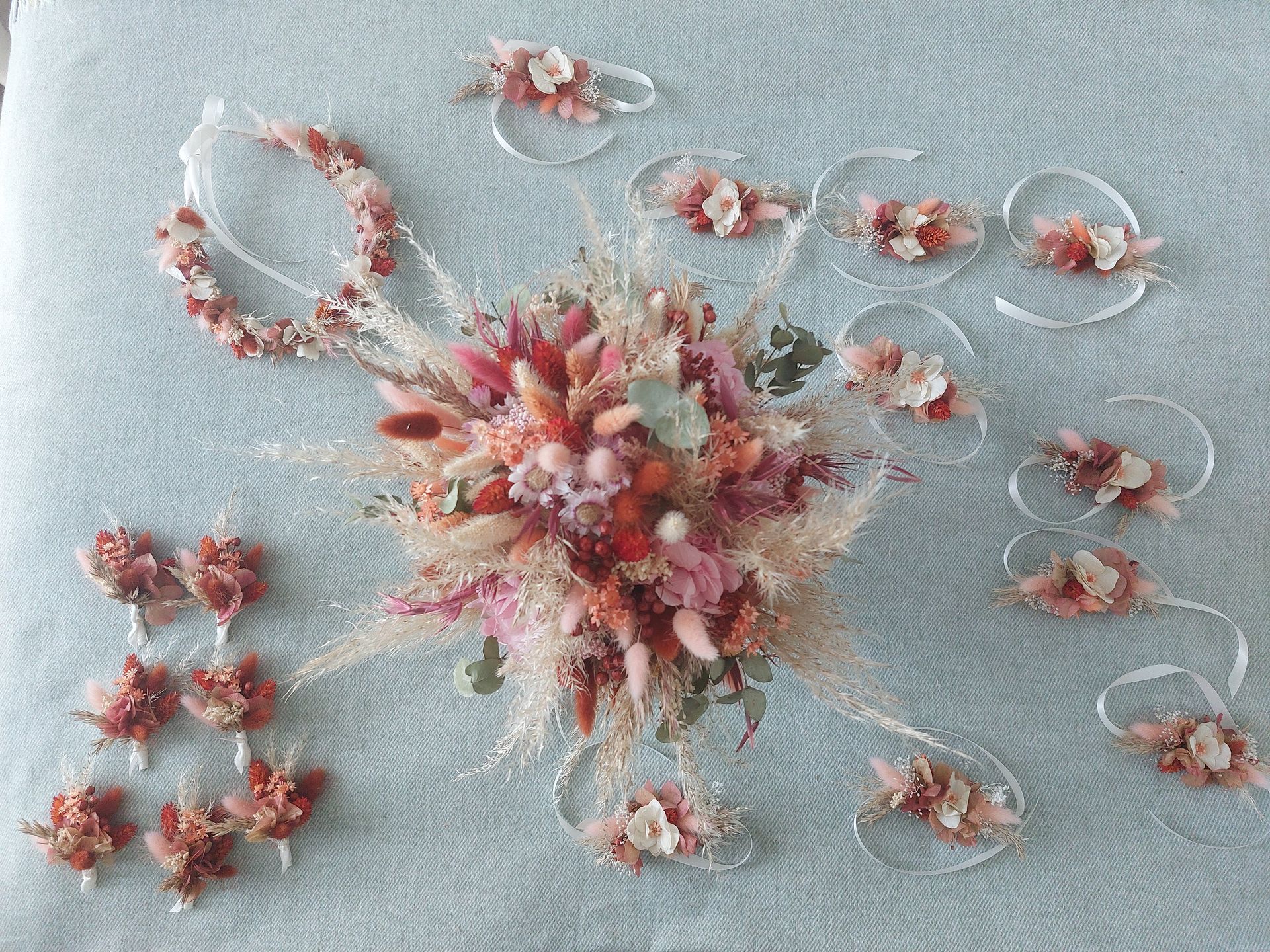 ensemble d'accessoires de mariage