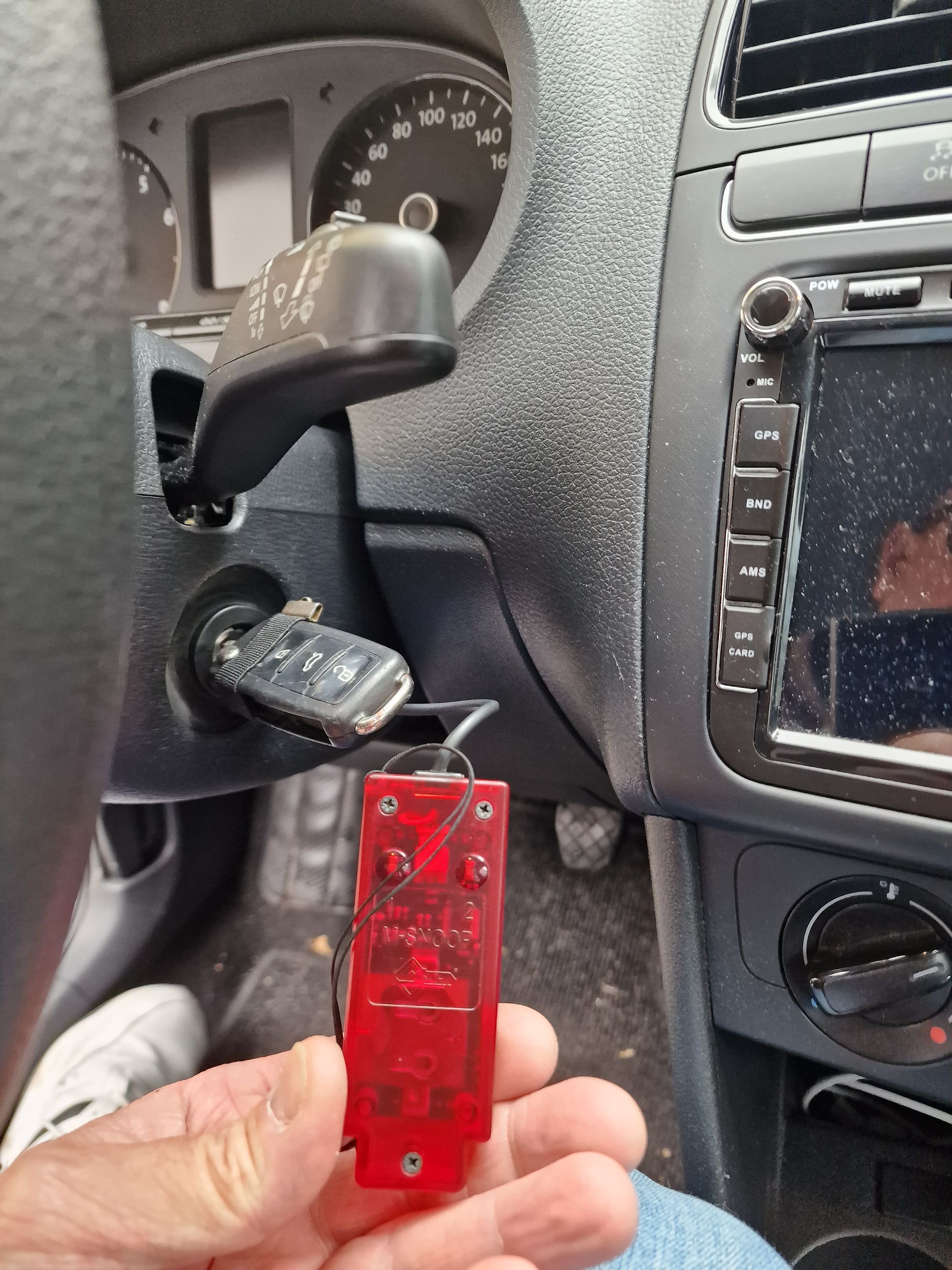 Auslesung der Wegfahrsperre an einem Volkswagen durch Klaus McCracken