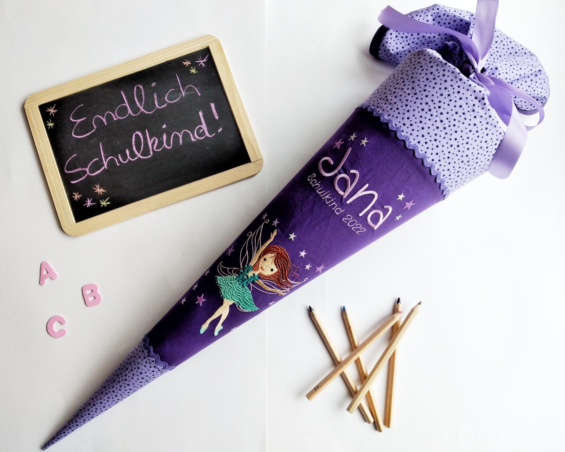 Schultüte aus Stoff bestickt mit Fee und Namen