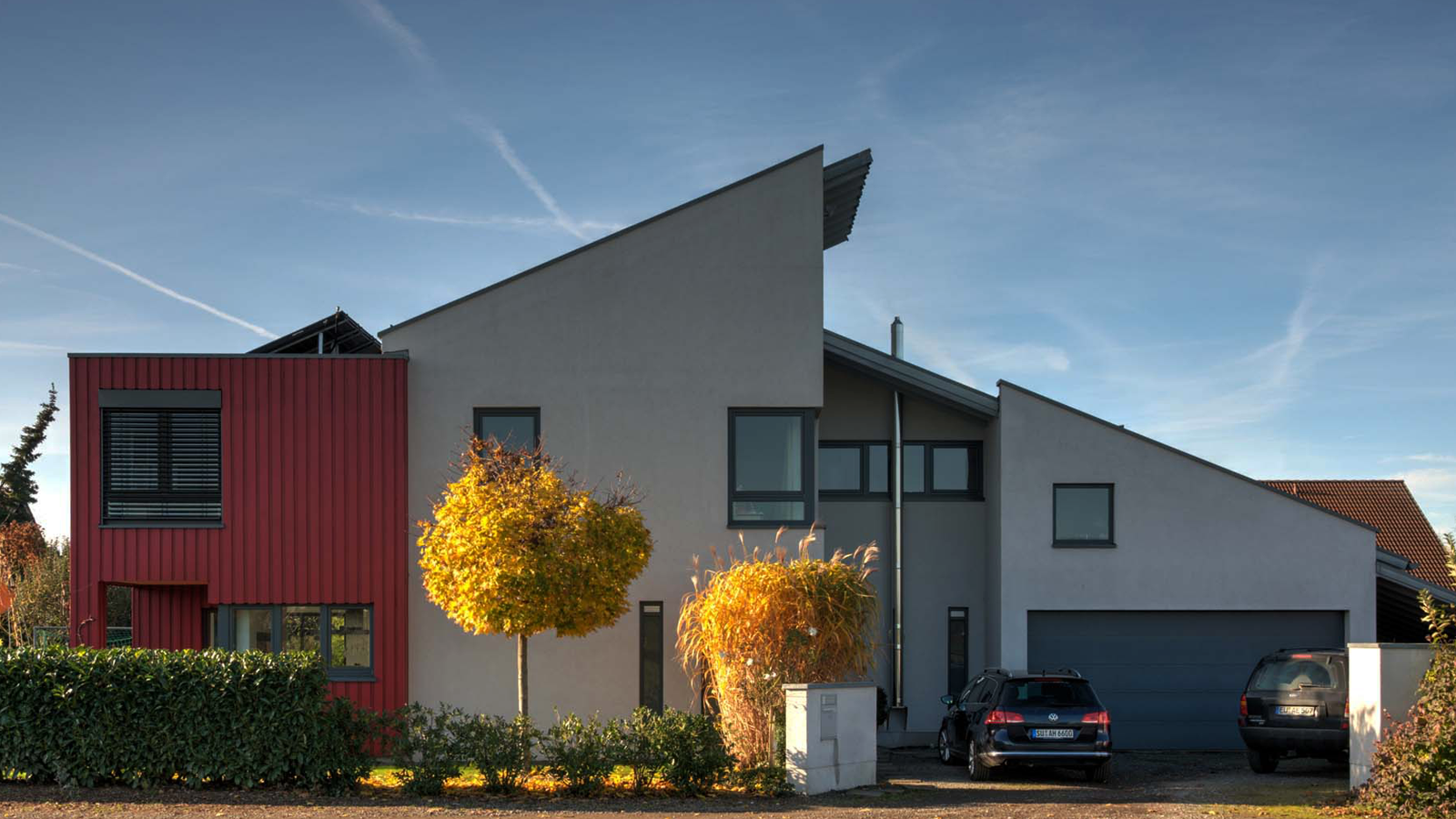 Wir erstellen Altbausanierung für Ein- und Mehrfamilienhäuser, Doppelhaushälften, Reihenhäuser. Auch im Gewerbebau sind wir erfolgreich tätig. Wenn Sie Interesse haben, können Sie Kontakt mit uns aufnehmen. Wir beantworten gerne Ihre Fragen.